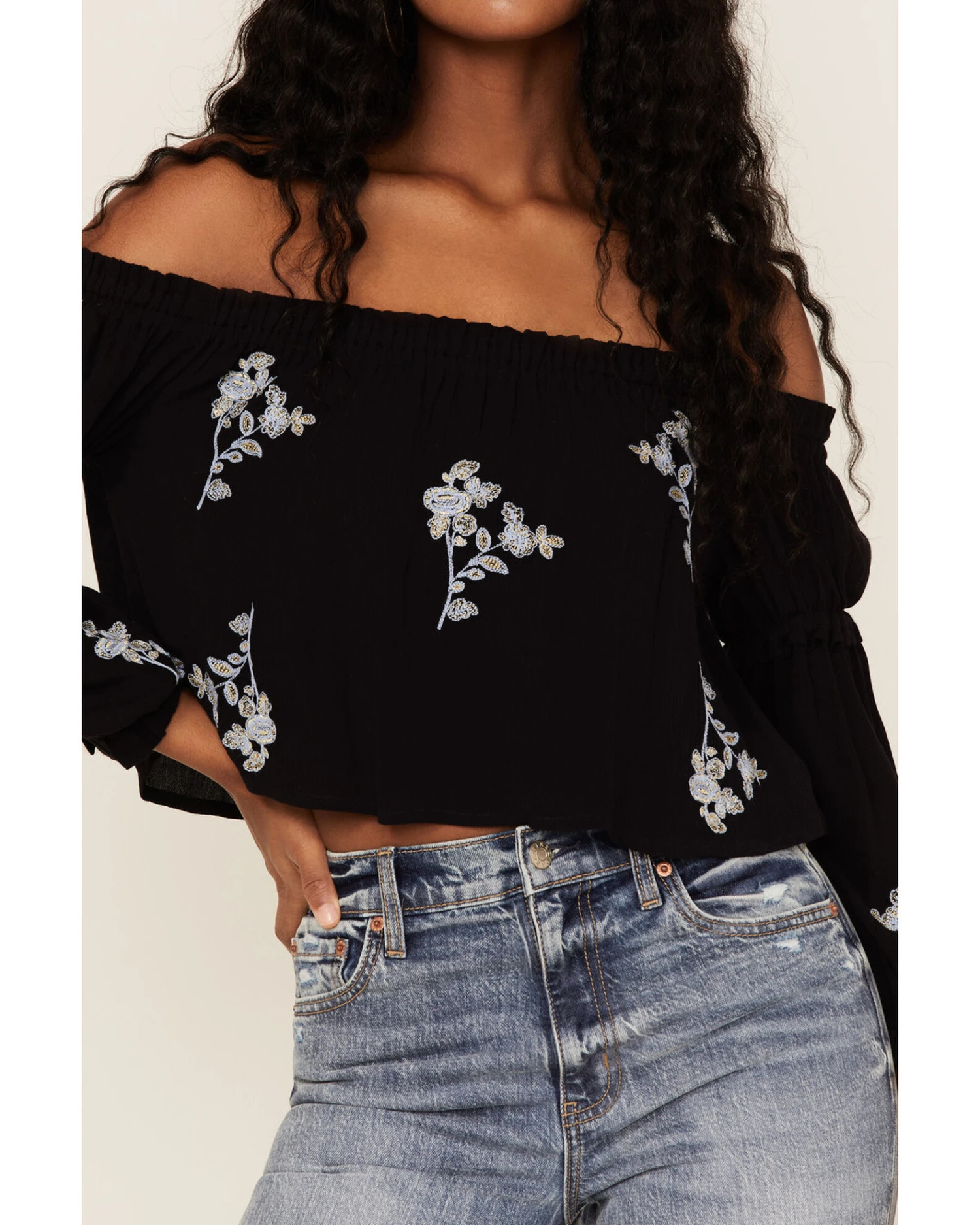 Shyanne Women's Floral Embroidered Off-Shoulder Crop Top 5 Shyanne Women's Floral Embroidered Off-Shoulder Crop Top - Image 3
