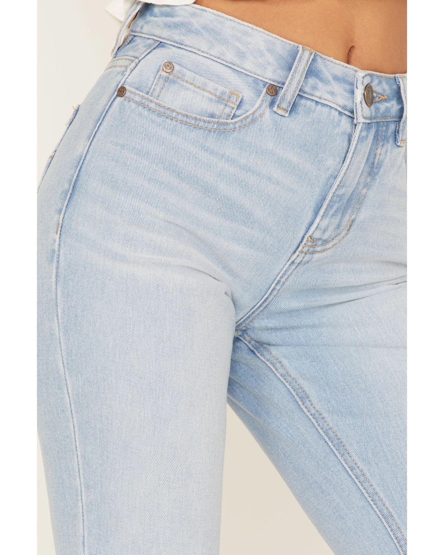 Shyanne Women's Two Tone Seamed Light Wash High Rise Flare Jeans 6 Shyanne Women's Two Tone Seamed Light Wash High Rise Flare Jeans - Image 4