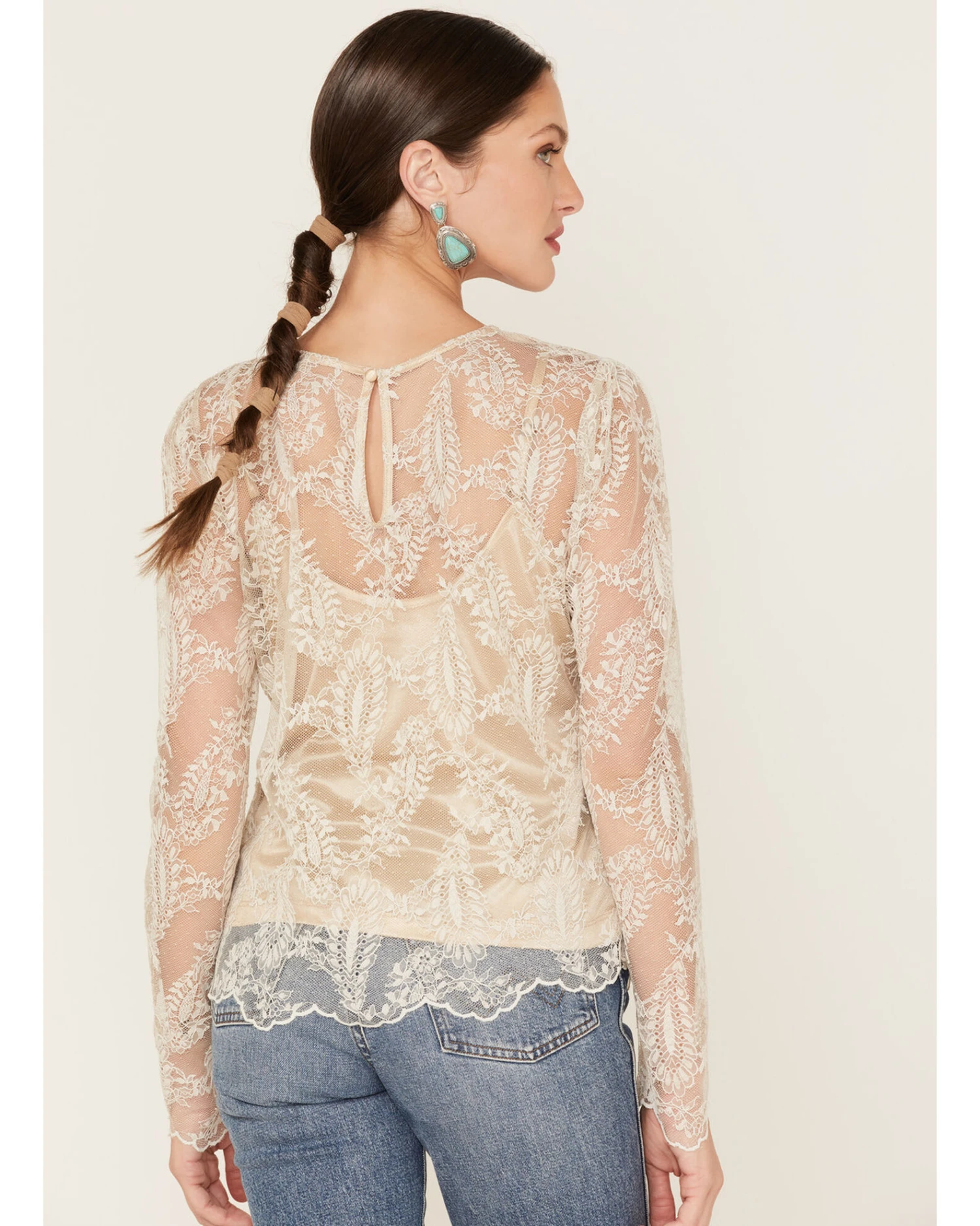 Shyanne Women's Two Tone Lace Layering Top 6 Shyanne Women's Two Tone Lace Layering Top - Image 4
