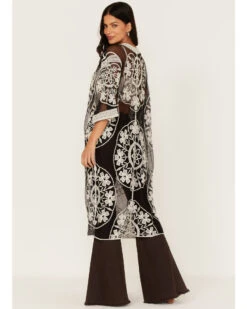 Shyanne Women's Floral Lace Kimono -Shyanne Apparel Shop 2000380632 001 P4