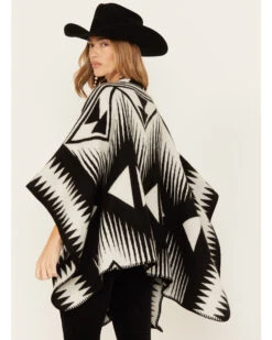 Shyanne Women's Deco Print Blanket Shawl -Shyanne Apparel Shop 2000380663 001 P4