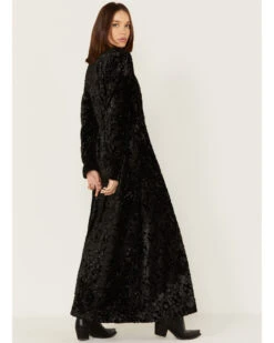 Shyanne Women's Velvet Sequin Duster -Shyanne Apparel Shop 2000380666 001 P4