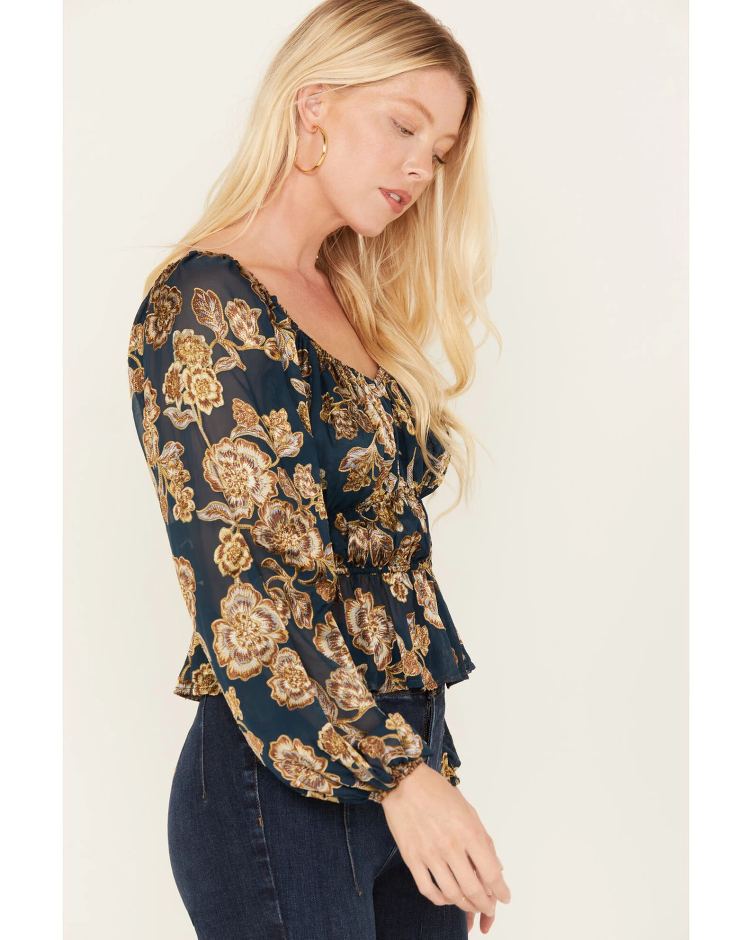 Shyanne Women's Floral Print Burnout Top 4 Shyanne Women's Floral Print Burnout Top - Image 2