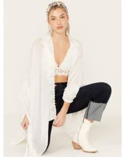 Shyanne Women's Chevron Tassel Chenille Shawl